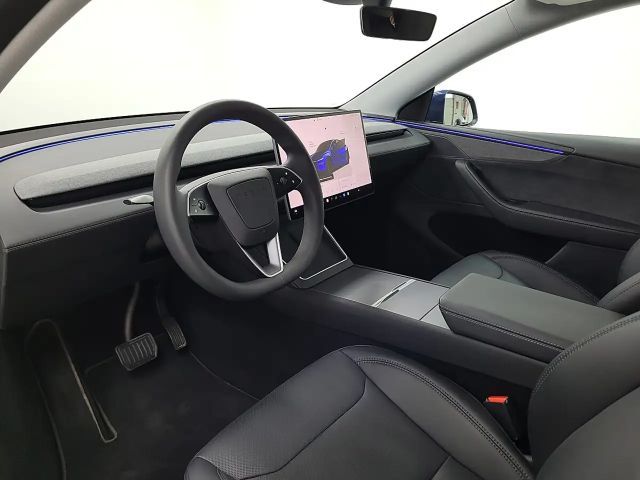 Tesla Model Y AWD Long Range