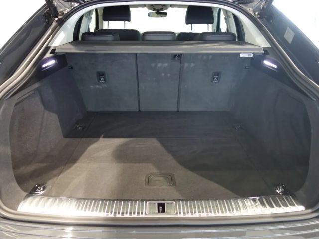 Audi Q8 e-tron 55 Business Quattro