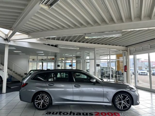 BMW 330 330e M-Sport xDrive