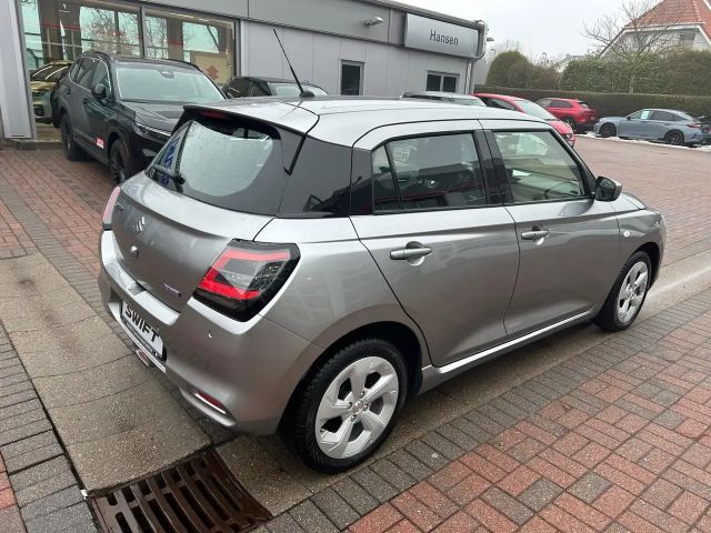 Suzuki Swift Club Hybrid