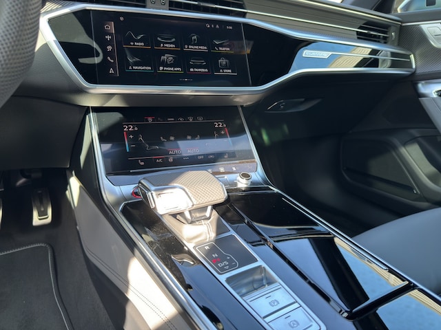 Audi S6 Avant Quattro