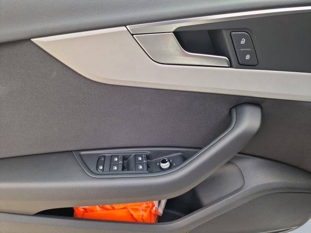 Audi A4 35 TFSI Avant S-Tronic