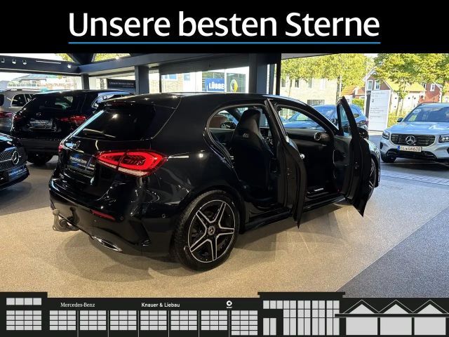 Mercedes-Benz A 180 A 180 d AMG Line