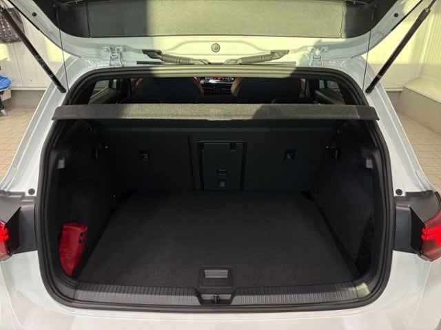 Volkswagen Golf 2.0 TSI DSG Golf VIII Plus