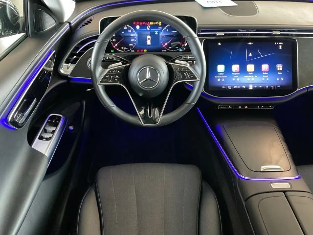 Mercedes-Benz E 220 AVANTGARDE E 220 d Estate
