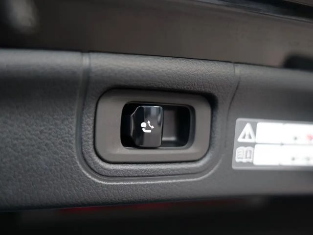 Mercedes-Benz C 220 AMG Line C 220 d Sedan