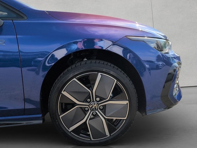 Volkswagen Golf DSG R-Line