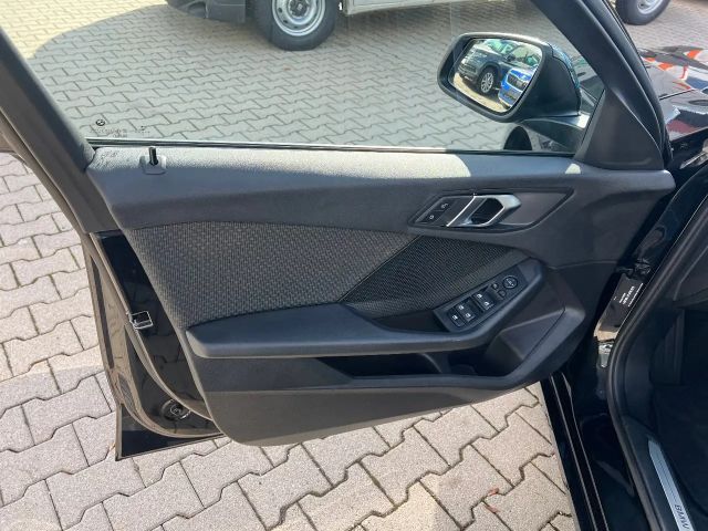 BMW 120 120d Advantage pakket Sedan