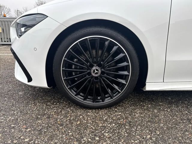 Mercedes-Benz CLA 200 AMG Line Shooting Brake