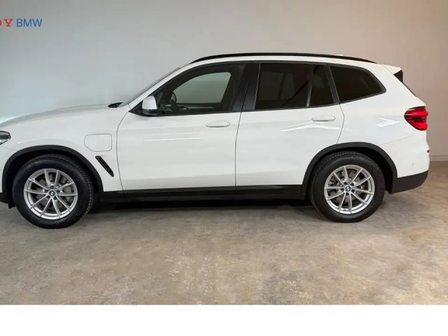 BMW X3 xDrive30e