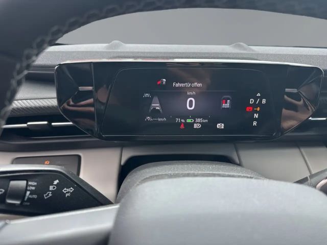 Ford Capri Premium RWD