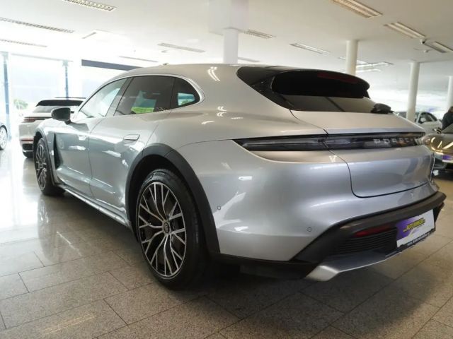 Porsche Taycan 4 Cross Turismo