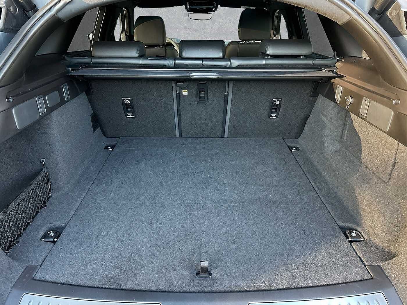 Land Rover Range Rover Velar Dynamic SE