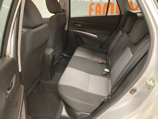 Suzuki SX4 S-Cross AllGrip Hybrid Shine