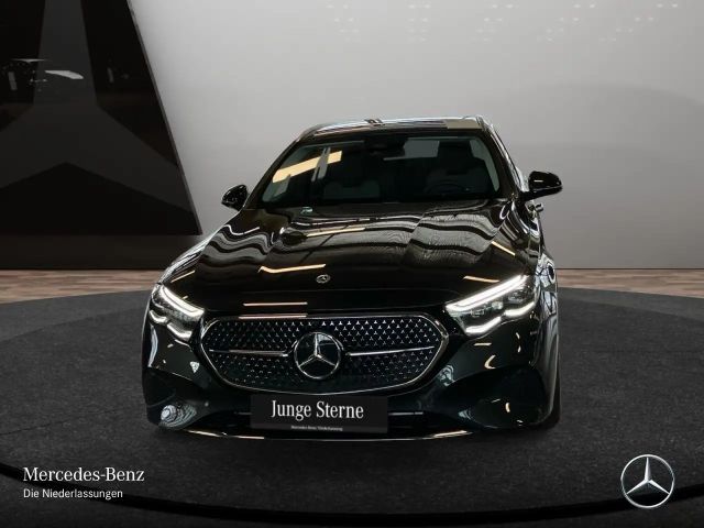 Mercedes-Benz E 200 AVANTGARDE Estate