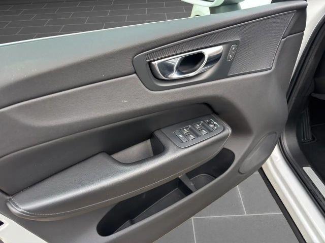 Volvo XC60 AWD Momentum