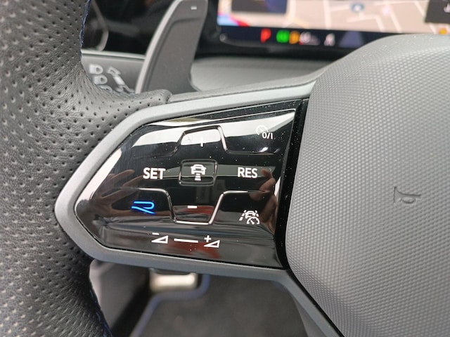 Volkswagen Golf 2.0 TSI DSG Golf VIII IQ.Drive