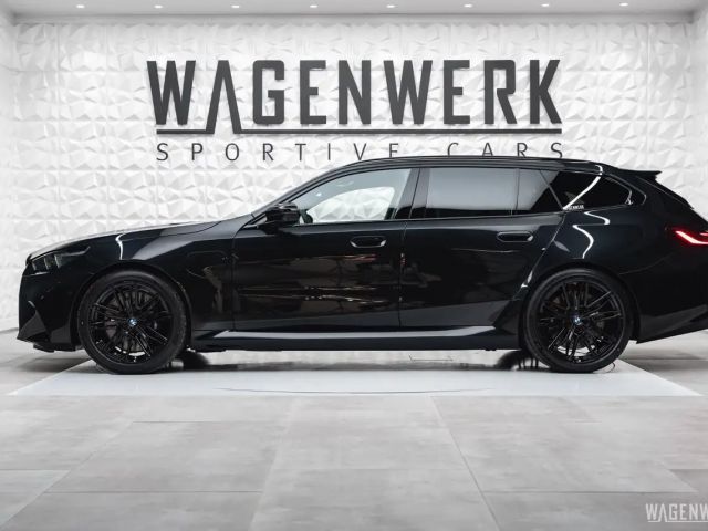 BMW M5 Touring PANORAMA AHK B&W COMFORT-PAKET ALLBLACK