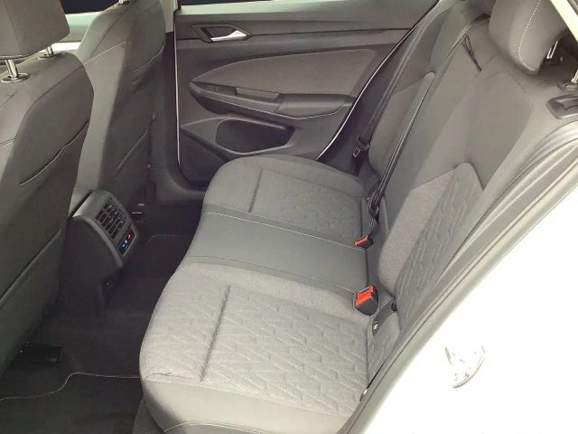 Volkswagen Golf TSI LED Pano AHK ACC SHZ App PDC