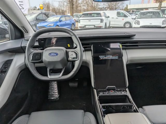 Ford Explorer Extended range RWD