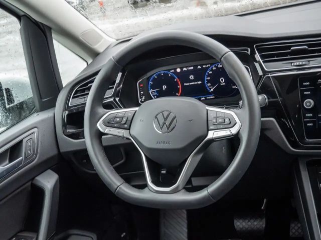 Volkswagen Touran 1.5 TSI DSG R-Line