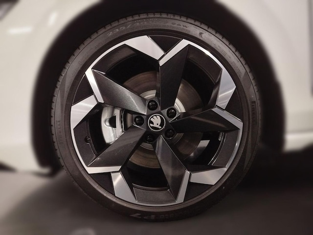 Skoda Superb 2.0 TDI 4x4 Combi Sportline