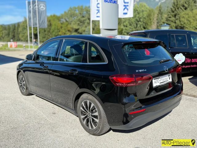 Mercedes-Benz B 180 B 180 d