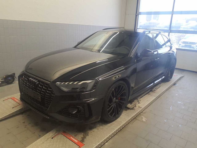 Audi RS4 Avant Quattro