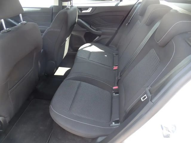 Ford Focus EcoBoost Titanium Wagon