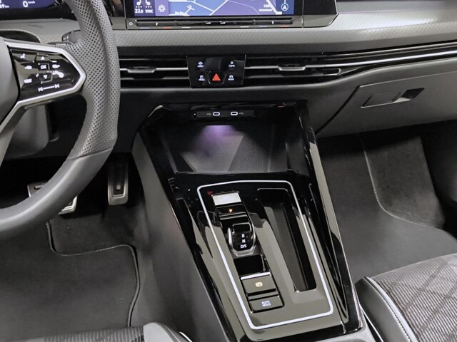 Volkswagen Golf 1.5 TSI DSG R-Line