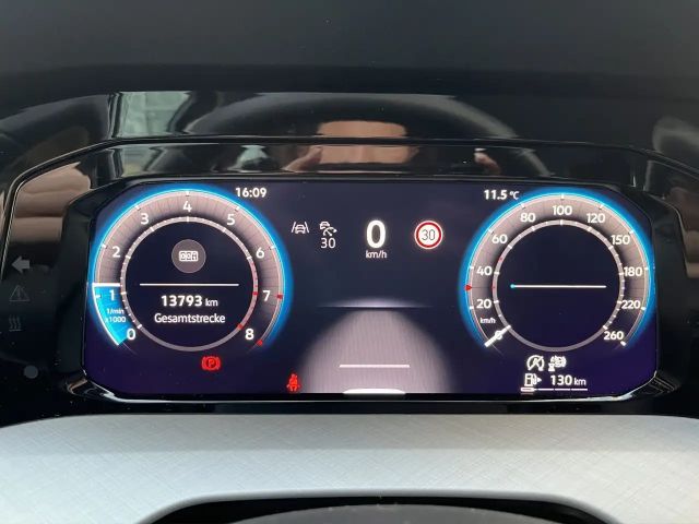 Volkswagen Golf 1.5 TSI Life Variant