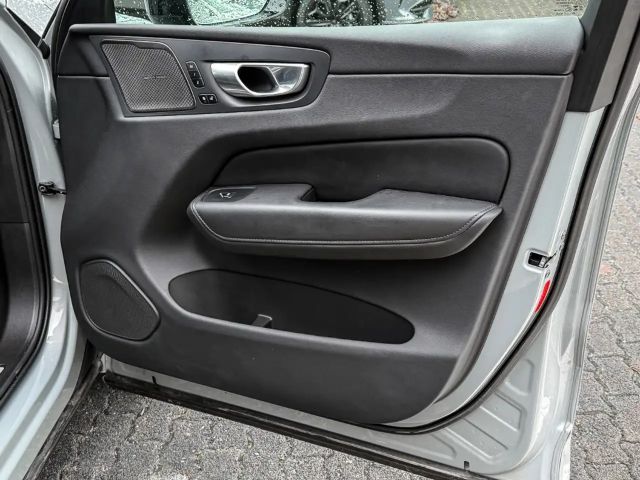 Volvo XC60 Dark Plus