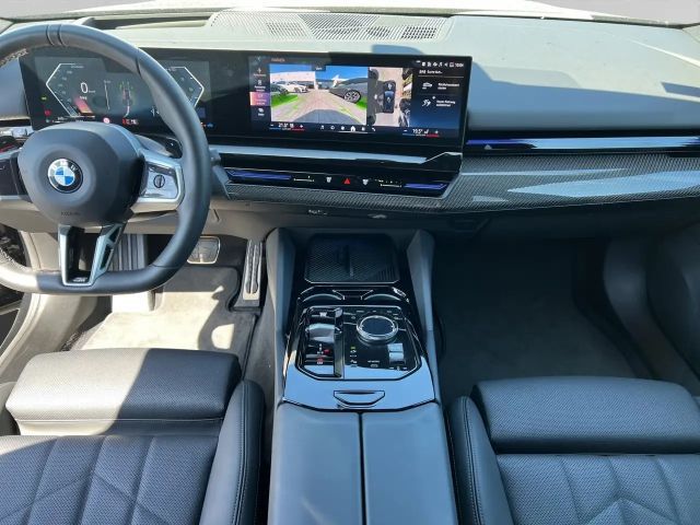 BMW 520 520d M-Sport Touring xDrive