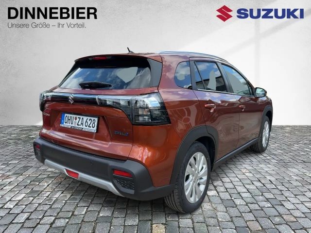 Suzuki S-Cross Hybrid