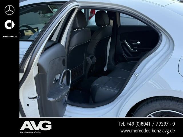 Mercedes-Benz A 200 AMG Line