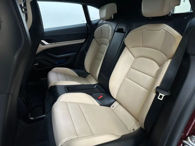 Porsche Taycan 4S Cross Turismo