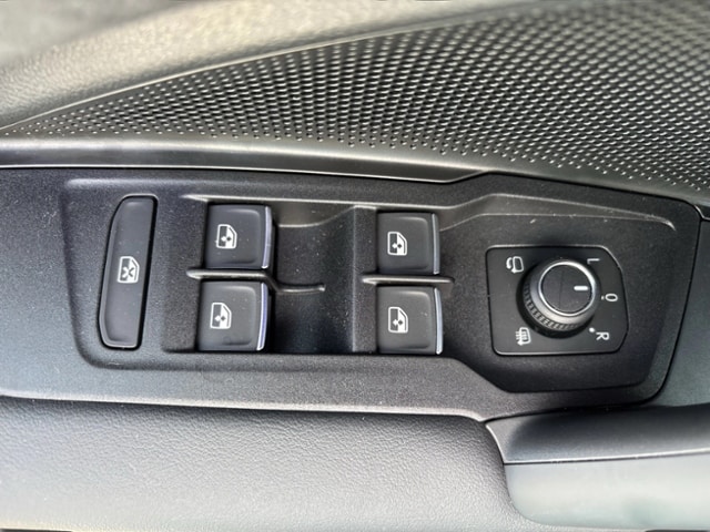 Volkswagen Tayron 2.0 TDI 4Motion, AHK, IQ Light, Black-Style, 20" Alu York, Launch Paket, Assinstenpake DSG