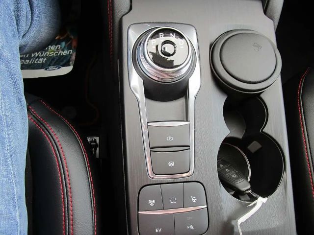 Ford Kuga Plug in Hybrid ST Line X