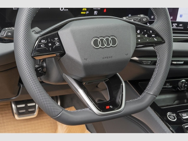 Audi A6 Avant Quattro S-Tronic