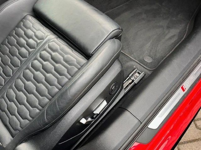 Audi RS6 4.0 TFSI Avant Quattro