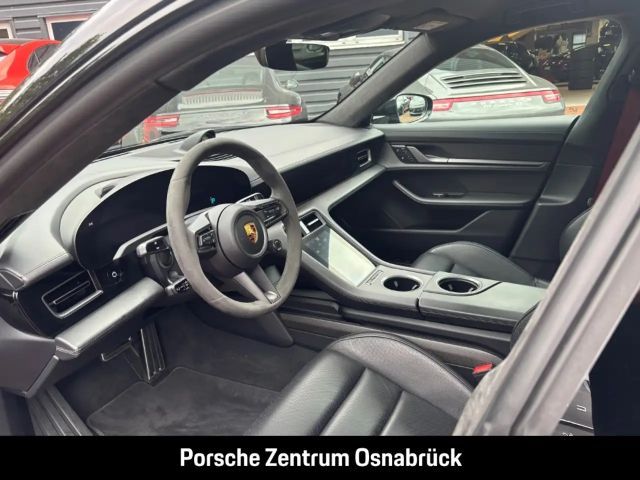 Porsche Taycan S Turbo