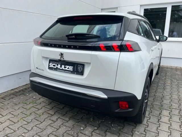 Peugeot E-2008 Allure Pack