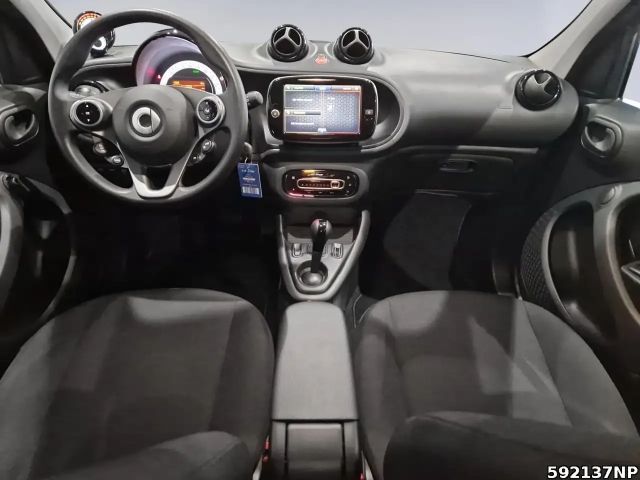 Smart EQ forfour EQ 22 KW CarPlay Sitzhzg Smart-Media DAB