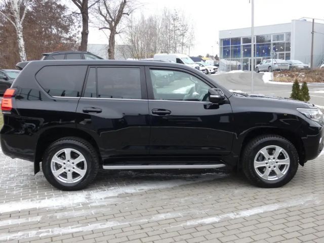 Toyota Land Cruiser 2.8 "Executive" #4WD #AHK #LEDER #JBL #SHZ