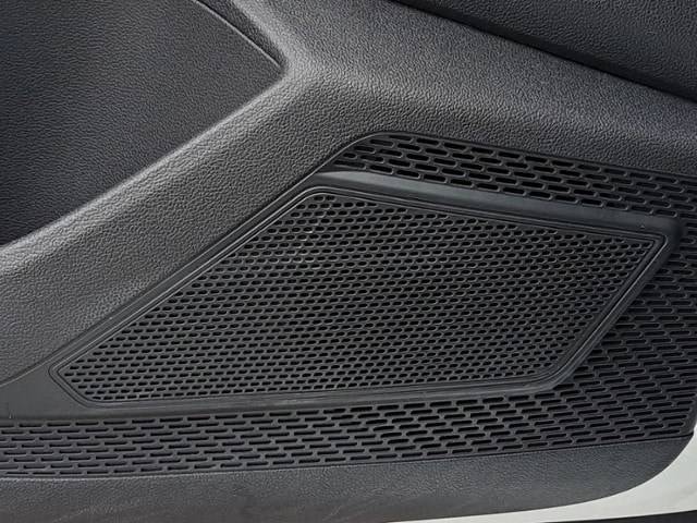 Volkswagen Polo Polo 1.0 APP PDC LED 3,99% GJ-REIF SHZ