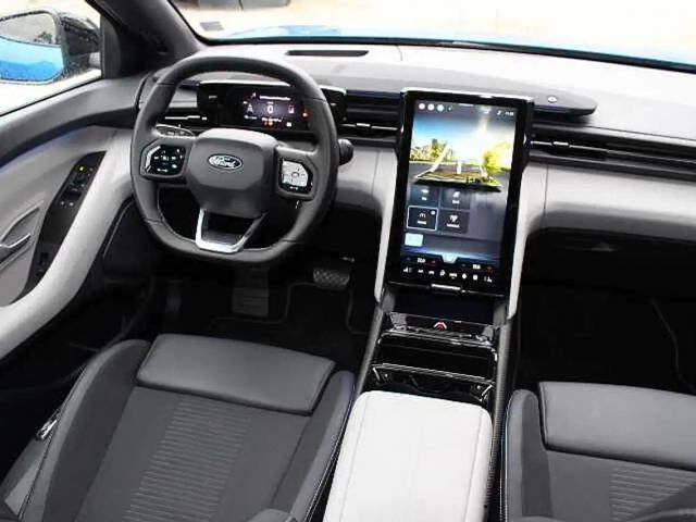 Ford Explorer Premium RWD