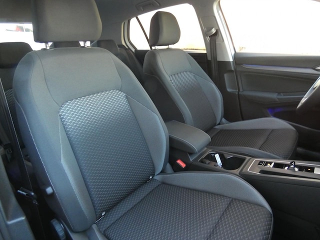 Volkswagen Golf 1.5 eTSI DSG Golf VIII