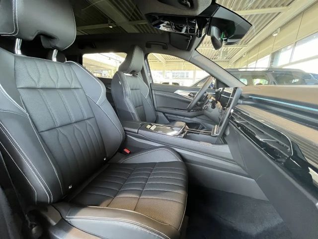 Renault Espace E-Tech Hybrid Iconic