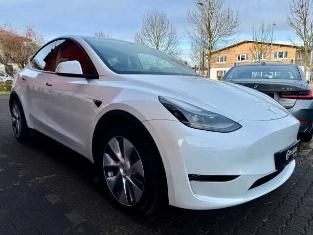 Tesla Model Y AWD Long Range