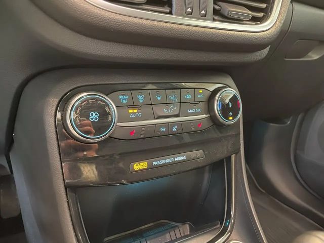 Ford Puma EcoBoost Titanium